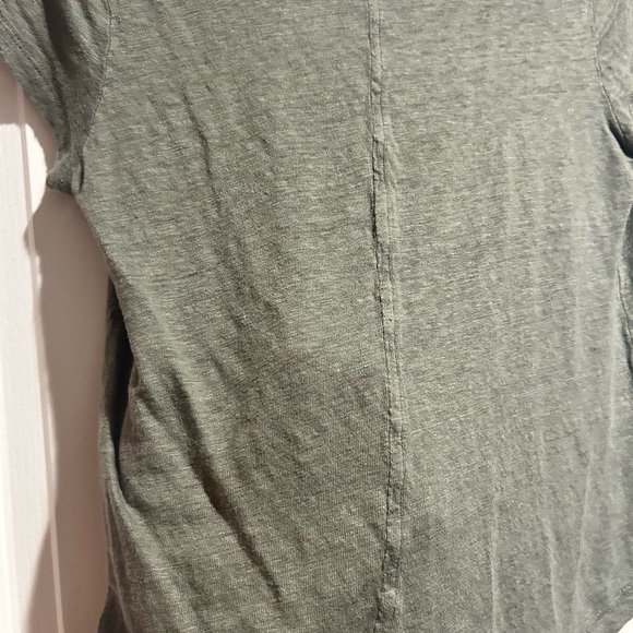 7 For All Mankind Green Cap Sleeve Crop Tee - Picture 3 of 3